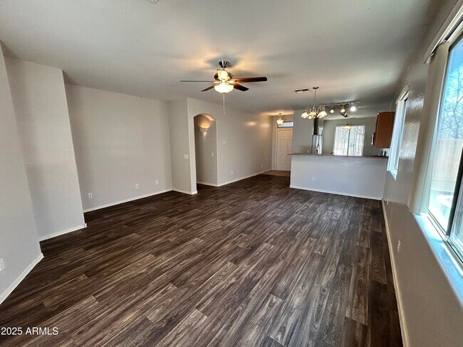 Foto del edificio - 7010 S 37th Glen