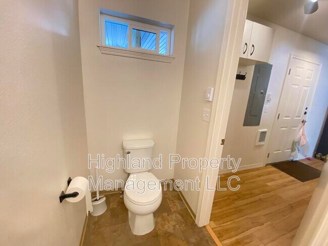 Foto del edificio - 910 NE Indiana St