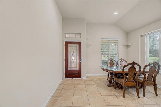 Building Photo - 3834 Raintree Village Dr
