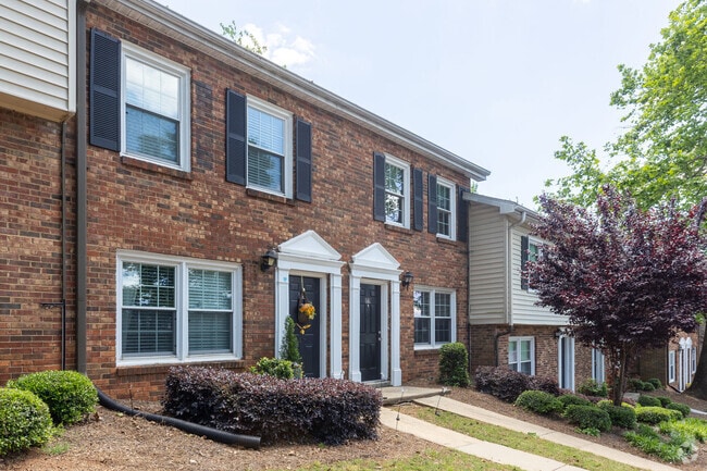 Building Photo - Westchester Townhomes