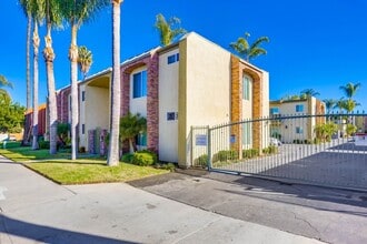 Building Photo - 453 Graves Ave