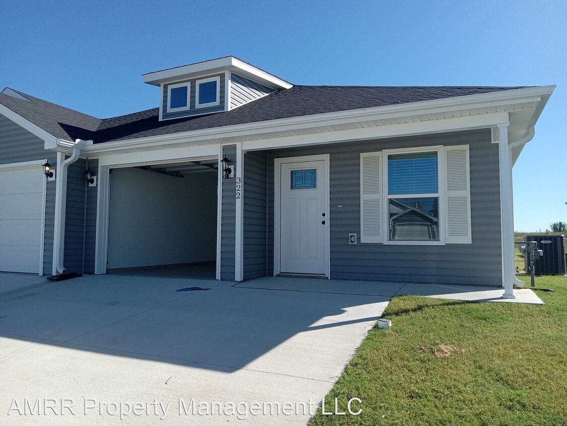 3 br, 2 bath House 322 Alex Jordan Drive House Rental in Duenweg, MO