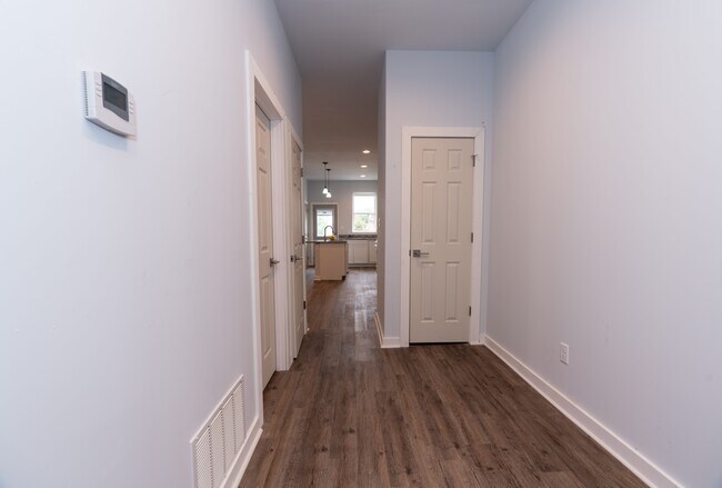 Entry way Landing - 4914A Devonshire Ave