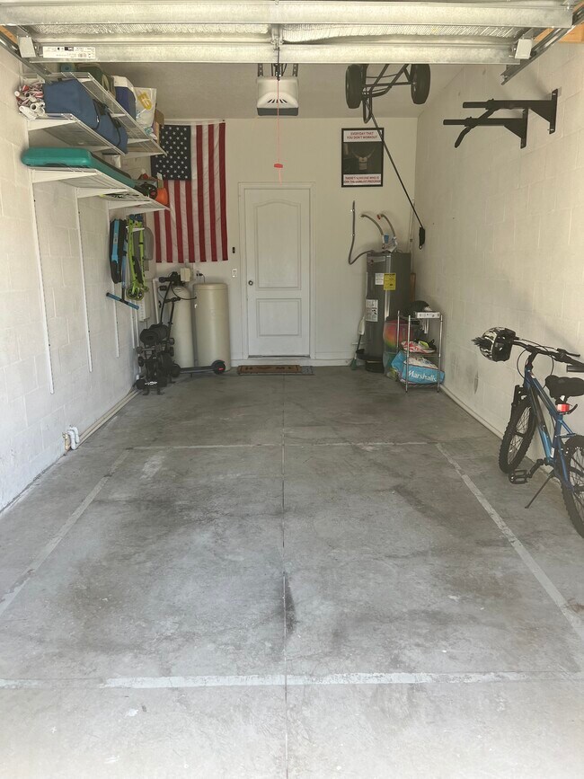 Foto del edificio - 2819 Lantern Hill Ave