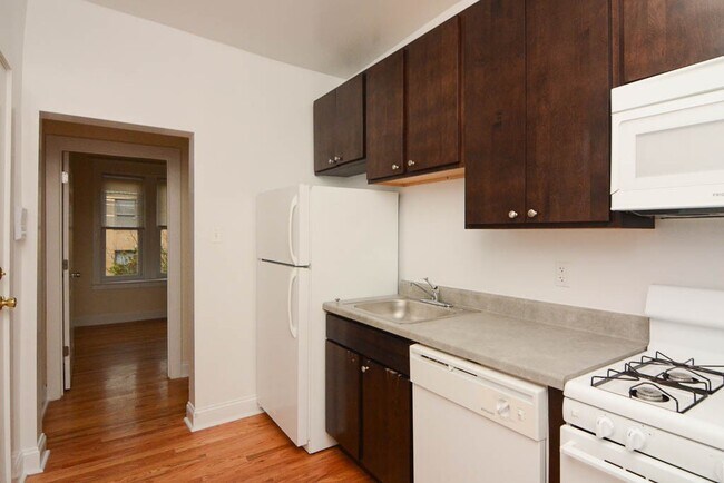 Building Photo - 1524 N Kedzie Ave