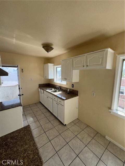Building Photo - 3076 Liberty Blvd