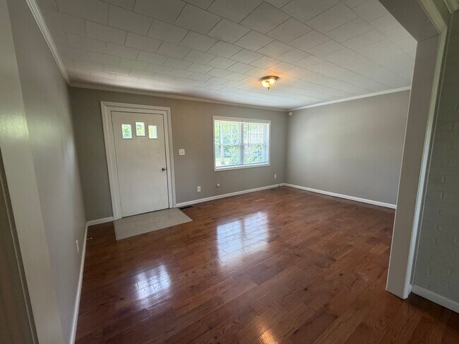 Building Photo - 6720 Blue Springs Pkwy