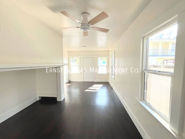 Foto del edificio - Wonderful Studio Apartment Near Downtown L...