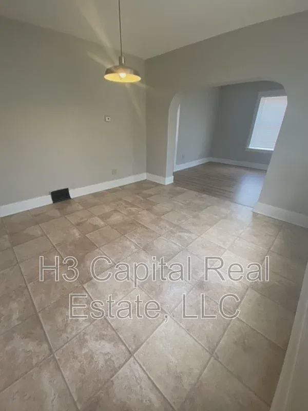 Photo - 2022 Cleveland Blvd Apartment