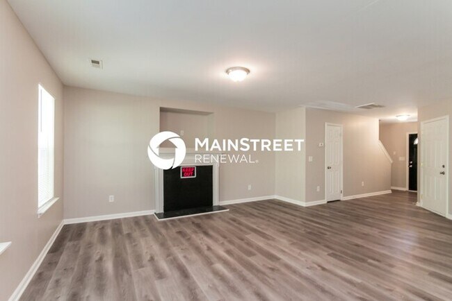Foto del edificio - 3 Bedroom Pet-Friendly Home in Charlotte, NC with Main Street Renewal