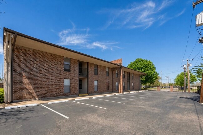 Building Photo - Sienna Ridge