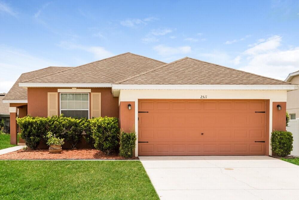 Foto principal - 2511 Bobby Lee Ln