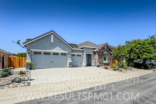 Building Photo - Lincoln 4 Bed 3 Bath SOLAR/SMART HOME