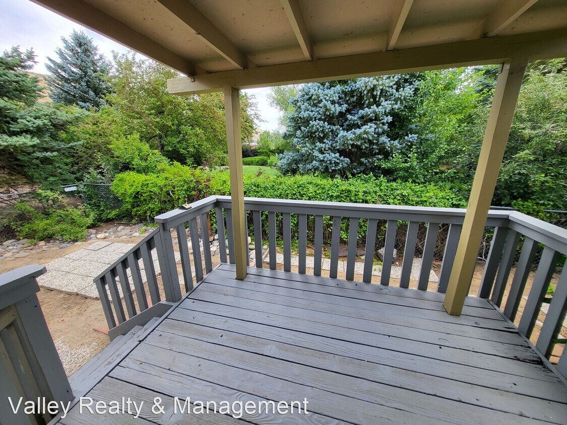 Primary Photo - 3 br, 2 bath House - 7440 W. 4th #27