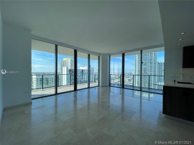 Building Photo - 88 SW 7th St