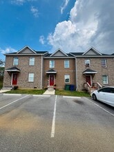 Building Photo - 173 Craig St