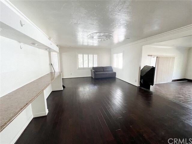 Building Photo - 1421 S Frandale Ave