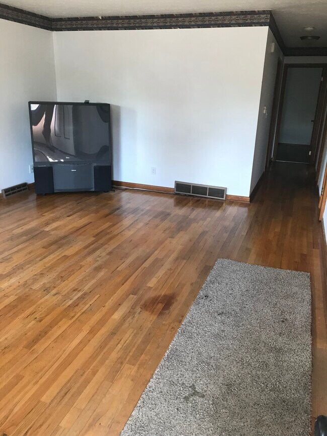 Building Photo - 1849 10th St SW