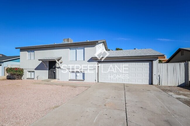 Building Photo - Charming 5 Bedroom in Phoenix!