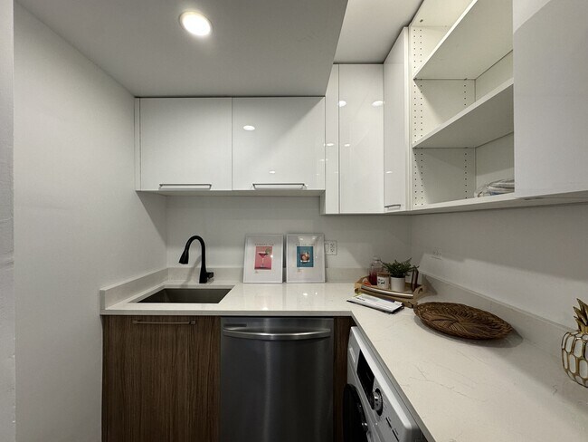 Foto del edificio - 941 W Carmen Ave