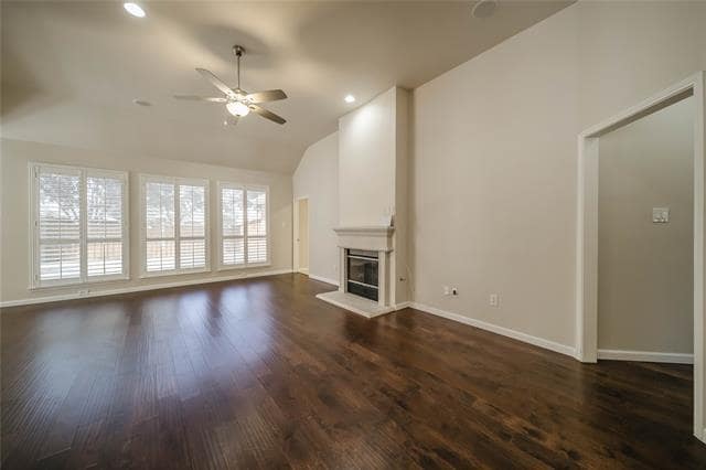 Building Photo - 1537 Bastrop Dr