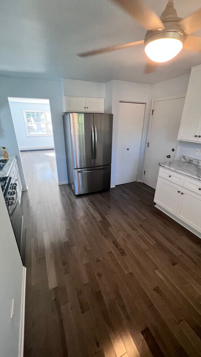 Foto del edificio - 7530 Country Ln