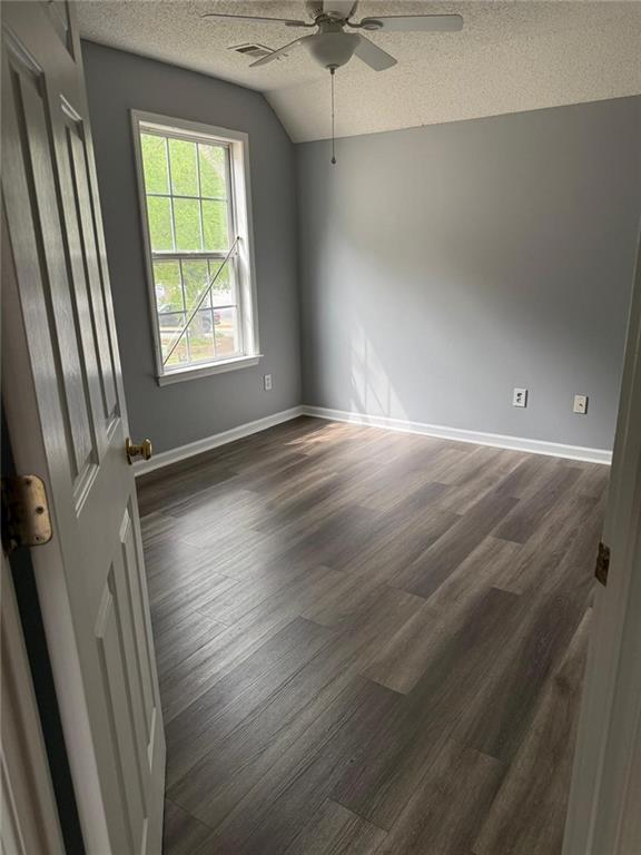 Foto del edificio - 340 Wittenridge Ct