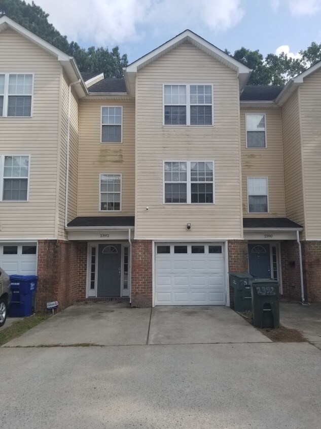 Primary Photo - 2392 Azalea Garden Rd