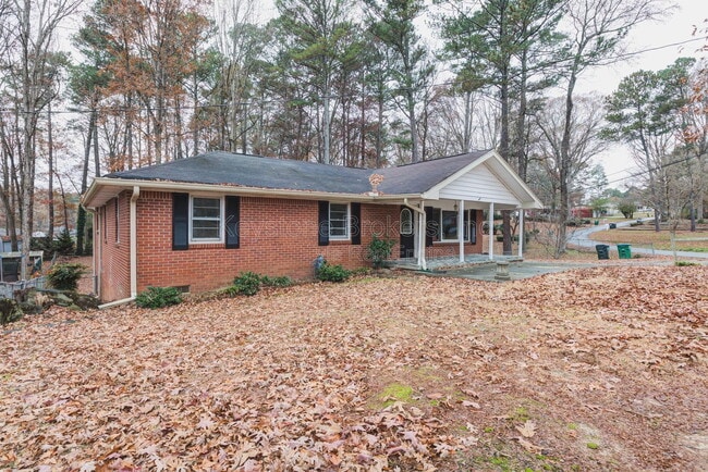 Photo - 2213 Davis Rd SW House