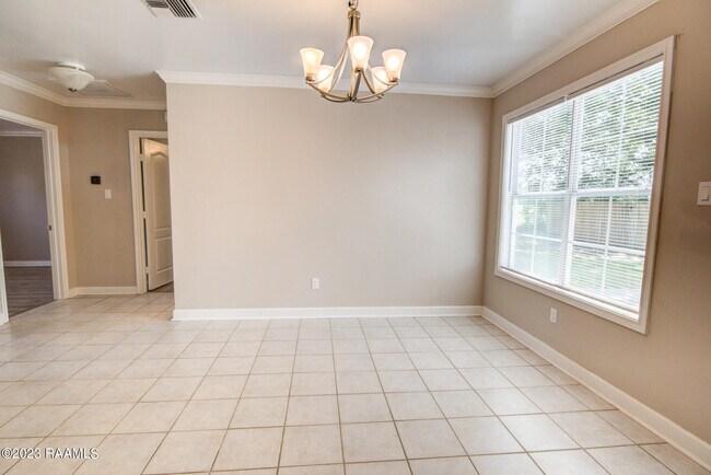 Building Photo - 210 Morningside Dr
