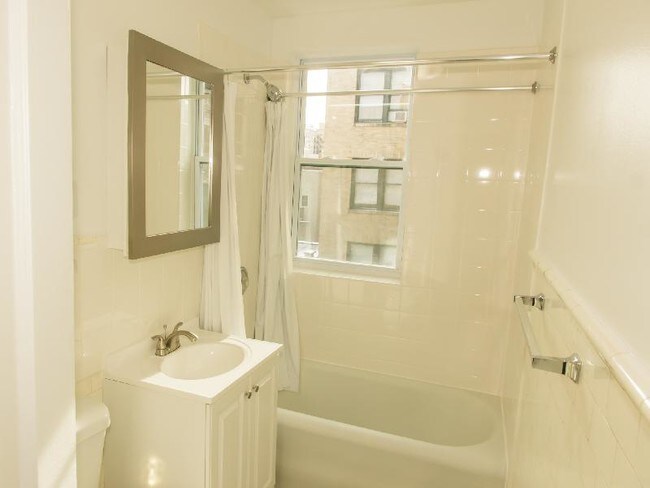 Foto del edificio - 451 W Melrose St