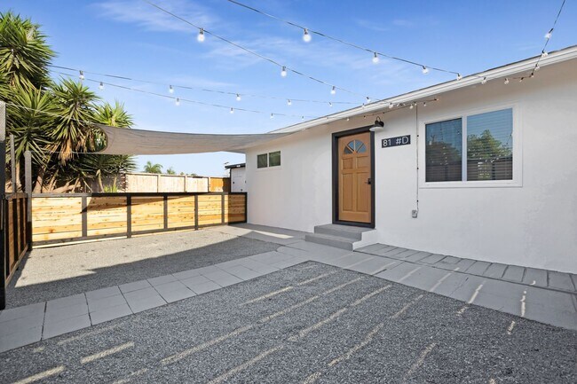 Building Photo - 81 Oaklawn Ave