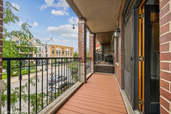 Foto del edificio - 4355 N Lincoln Ave