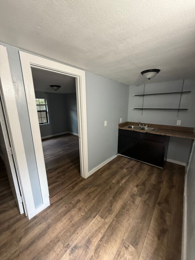 All bills paid 2-bedroom - All bills paid 2-bedroom