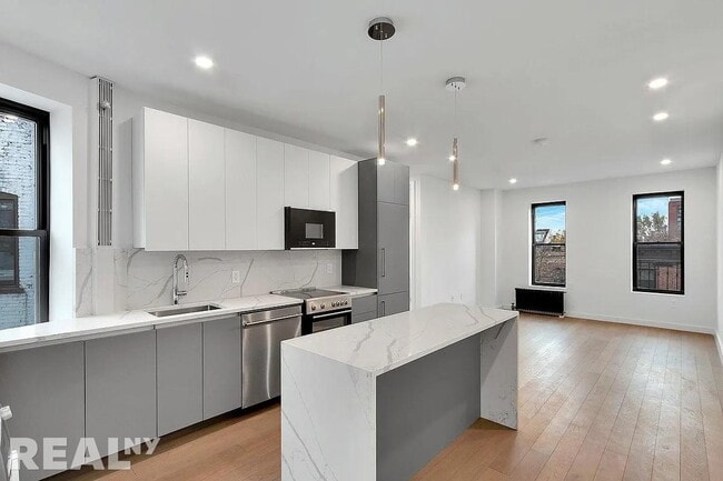 Foto del edificio - 19 Wyckoff St