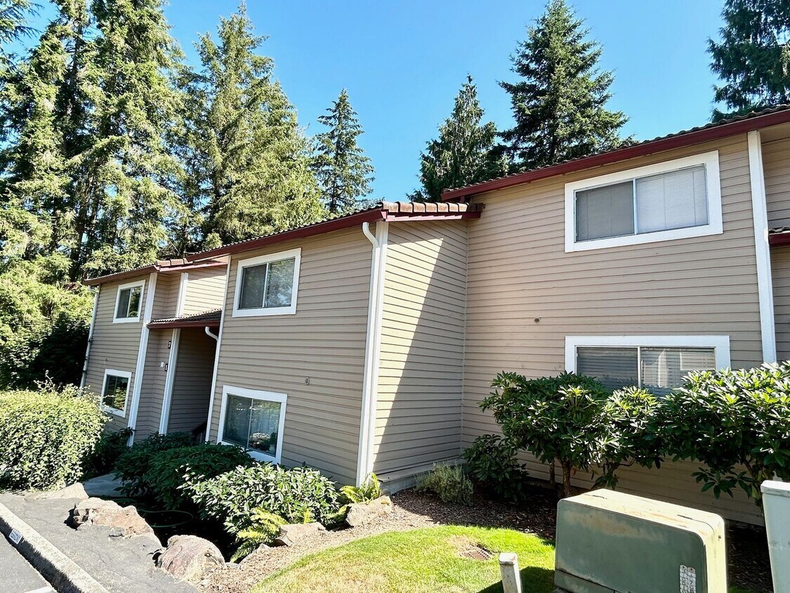 Primary Photo - Fairway Greens Condo