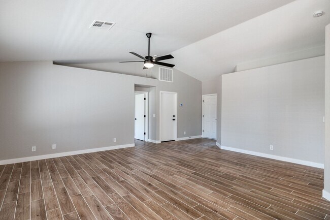 Building Photo - Discover this stunning 3-bedroom, 2-bathroom home with a 2-car garage!