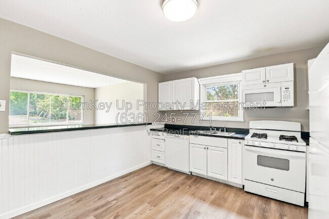 Foto del edificio - 257 Connolly Dr