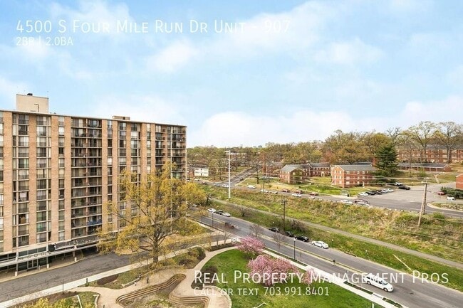 Foto del edificio - 4500 S Four Mile Run Dr