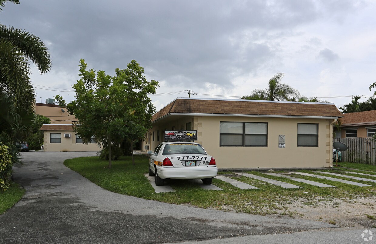 1324 Holly Heights Dr, Fort Lauderdale, FL 33304 Apartments in Fort
