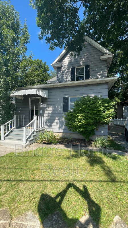 Building Photo - 507 Cherry St
