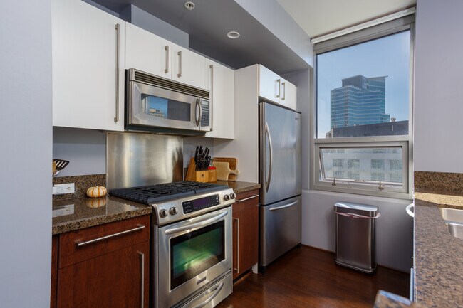 Foto del edificio - 321 Tenth Ave