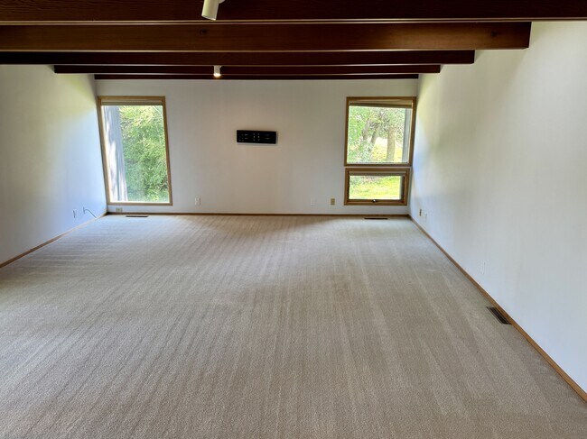 Foto del edificio - 1700 Cooper Ave S