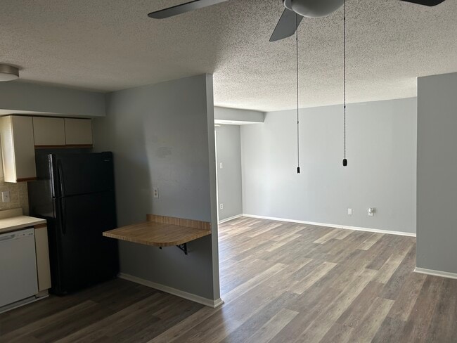 Building Photo - 11913 Tarragon Rd