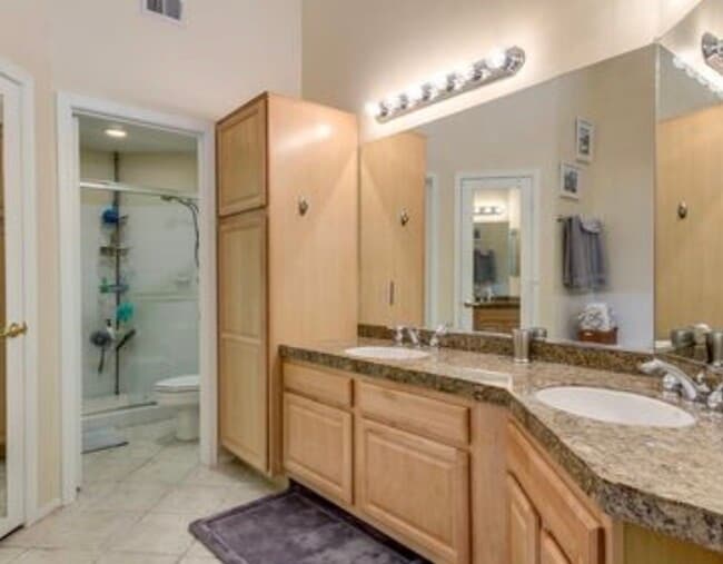 Building Photo - 7508 E Earll Dr