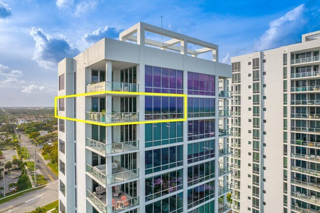 Foto del edificio - 3 Water Clb Wy