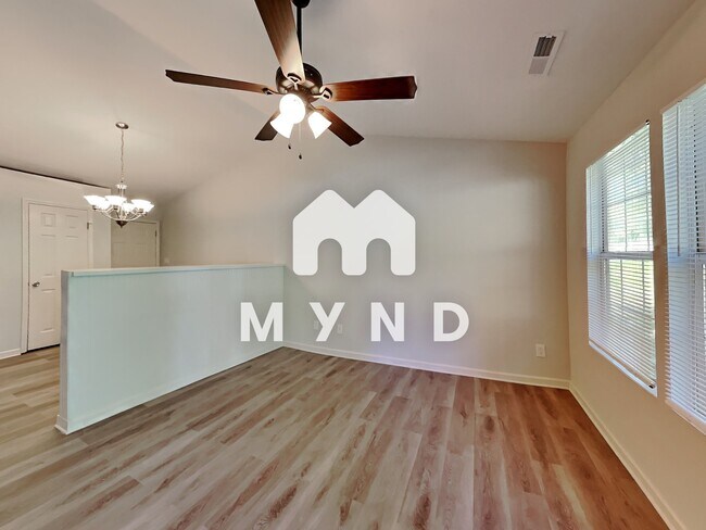 Building Photo - 10419 Landon St