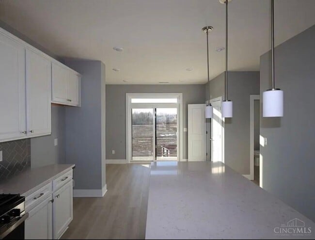 Building Photo - 6342 Coverage Ct