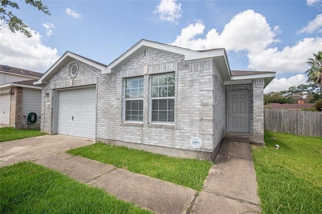 Building Photo - 22827 Sugar Bear Dr