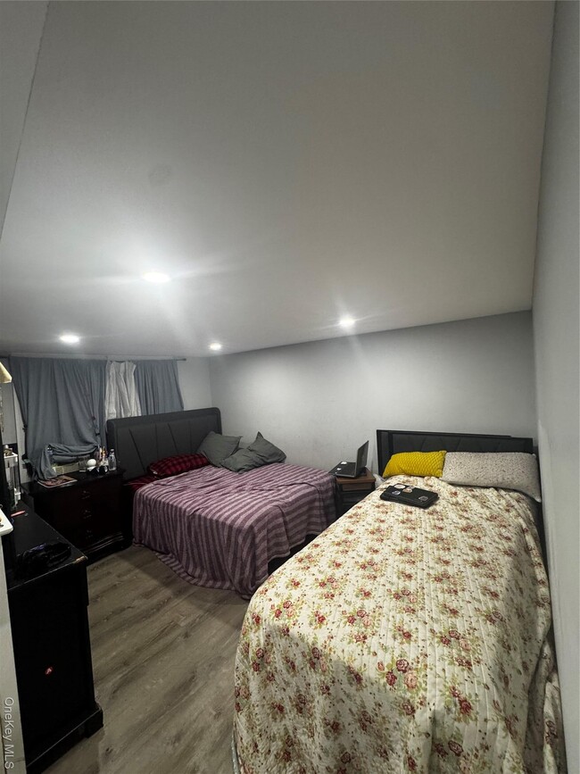 Foto del edificio - 52 Hillside Ave